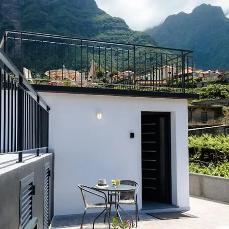 Guestready - Tranquil Retreat In Nature's Embrace Guest house